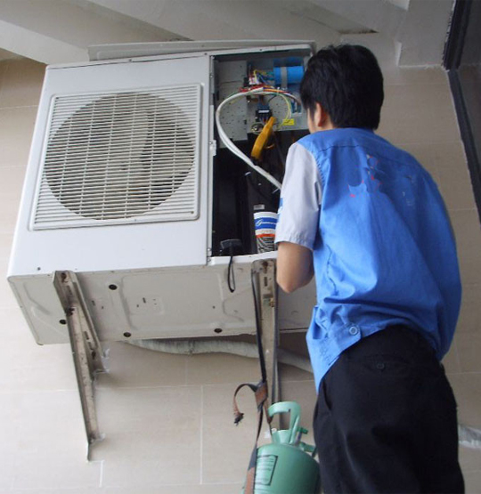 富蕴空调开机无反应维修